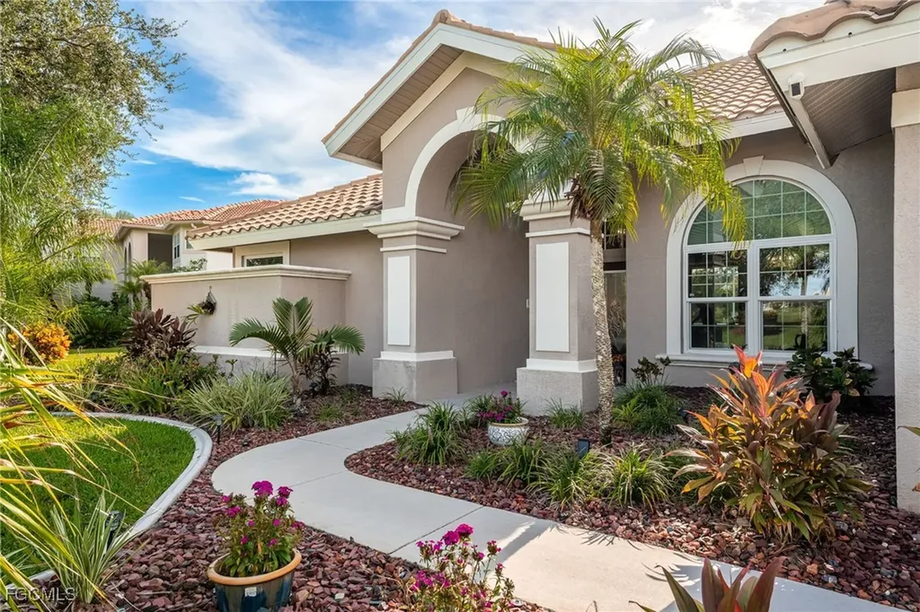 2201 Oxford Ridge Circle Lehigh Acres FL 33973