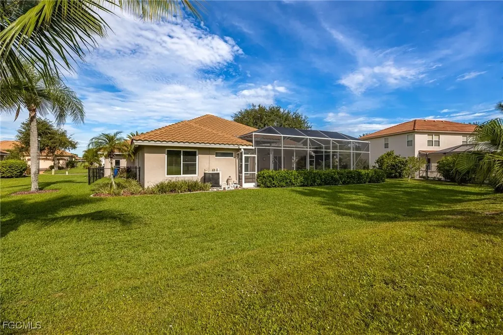 2201 Oxford Ridge Circle Lehigh Acres FL 33973