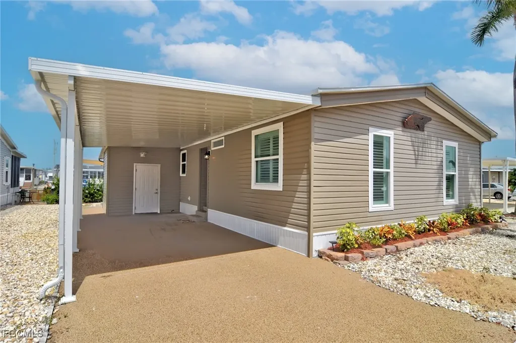 3103 Harpoon Lane St. James City FL 33956