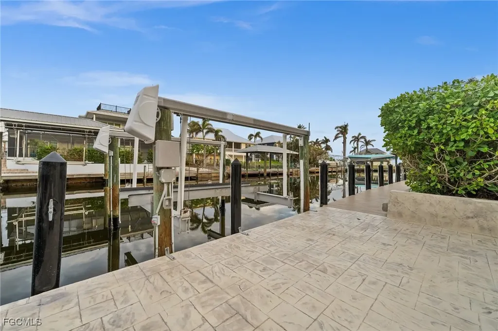 2324 Cherimoya Lane St. James City FL 33956