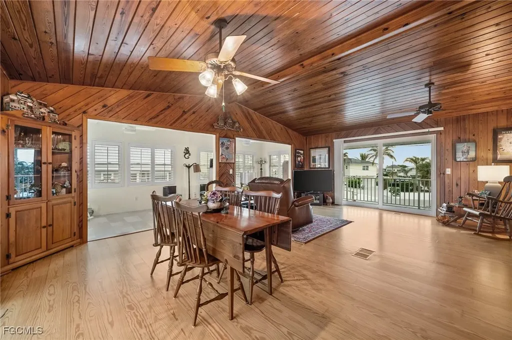 2324 Cherimoya Lane St. James City FL 33956