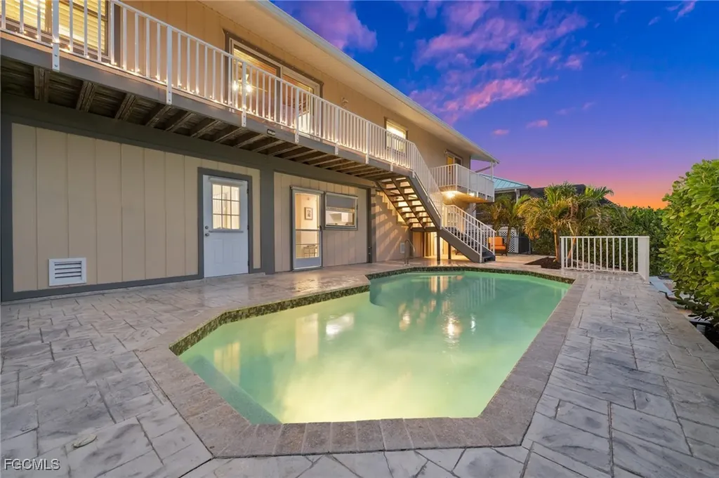 2324 Cherimoya Lane St. James City FL 33956