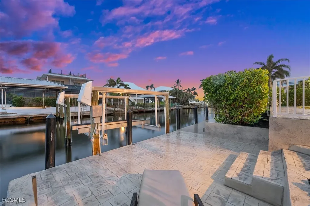 2324 Cherimoya Lane St. James City FL 33956