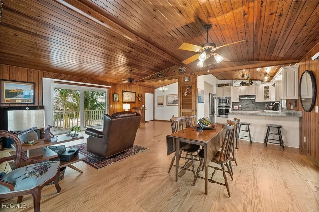 2324 Cherimoya Lane St. James City FL 33956