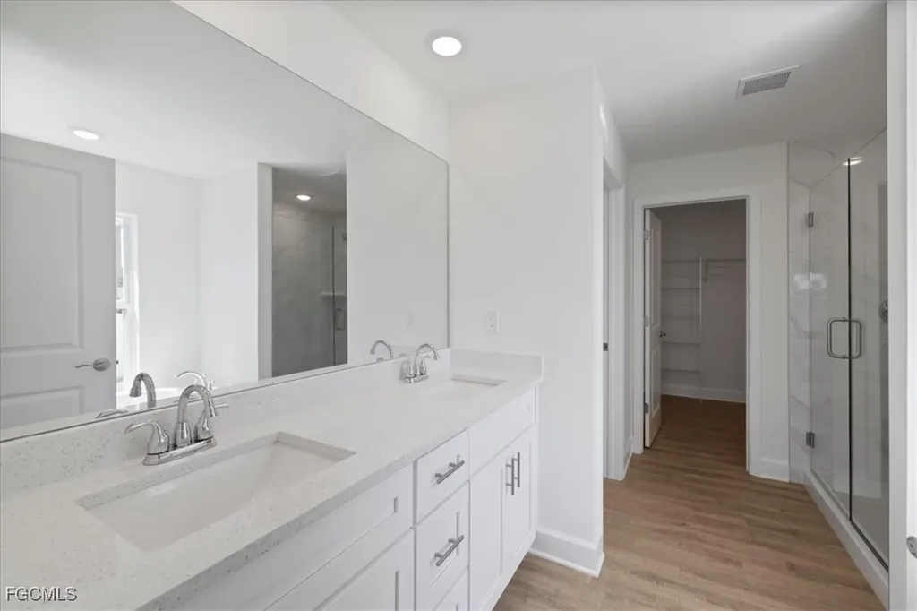 1914 NW 16th Terrace Cape Coral FL 33993