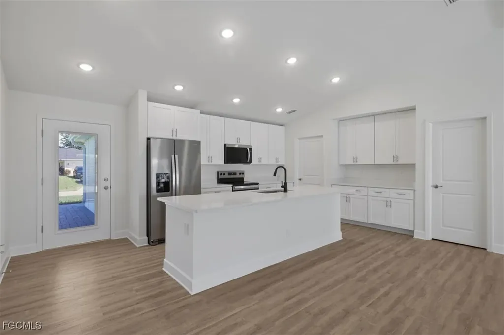 1914 NW 16th Terrace Cape Coral FL 33993