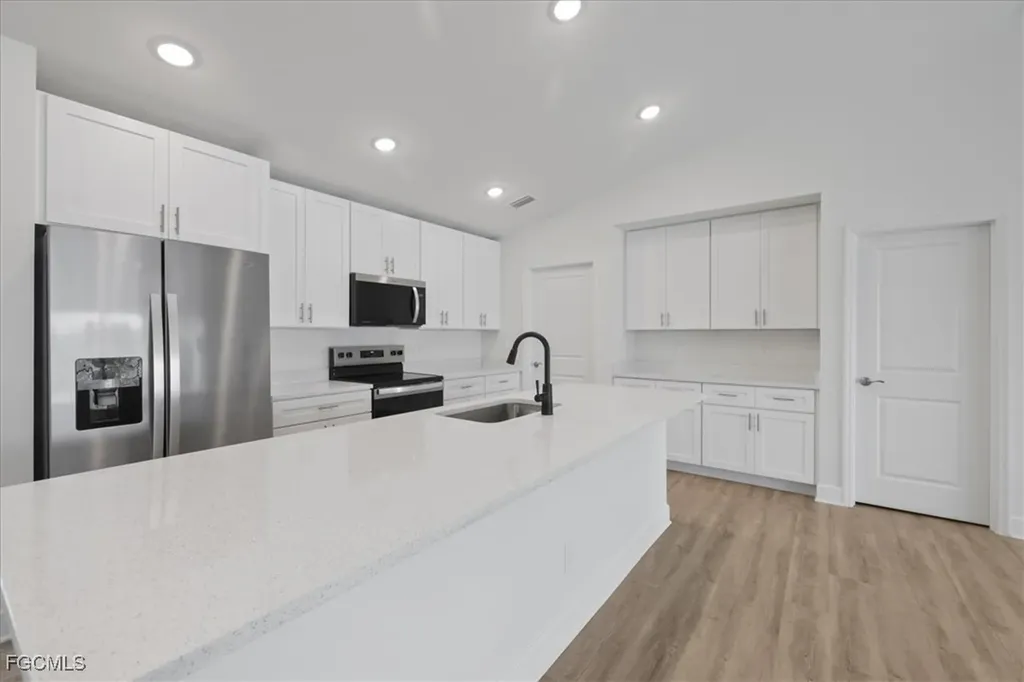 1914 NW 16th Terrace Cape Coral FL 33993