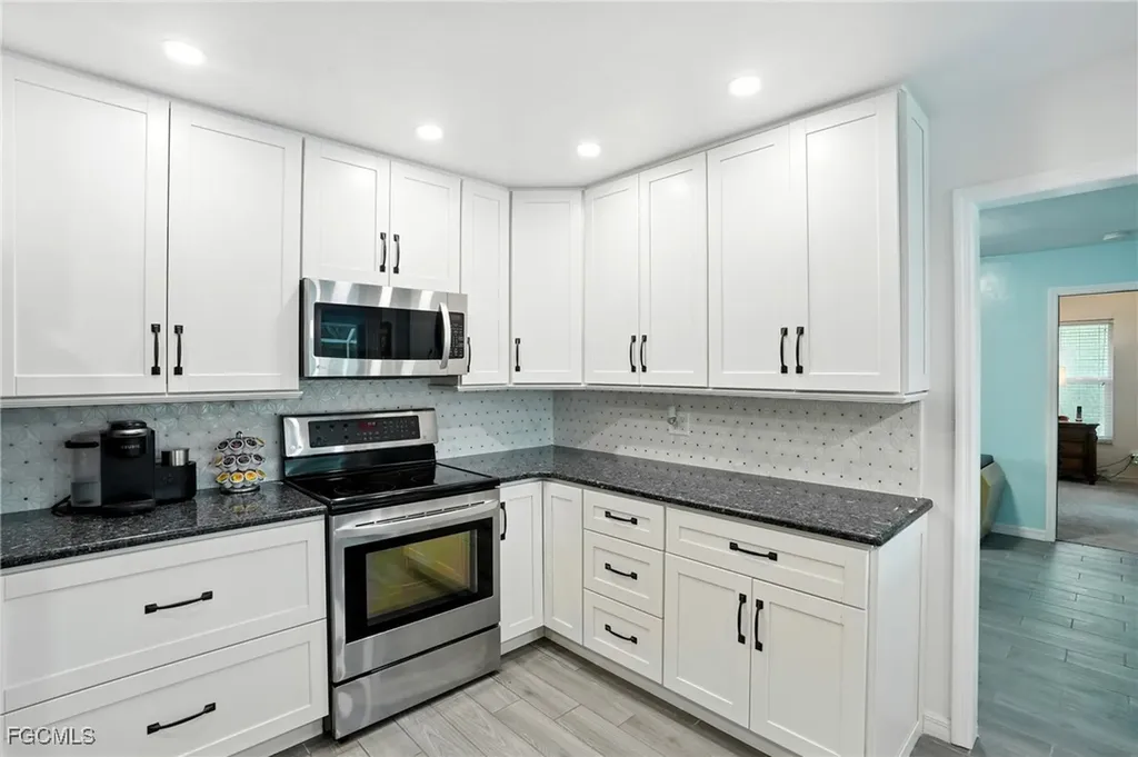4558 Vinewood Circle North Fort Myers FL 33903