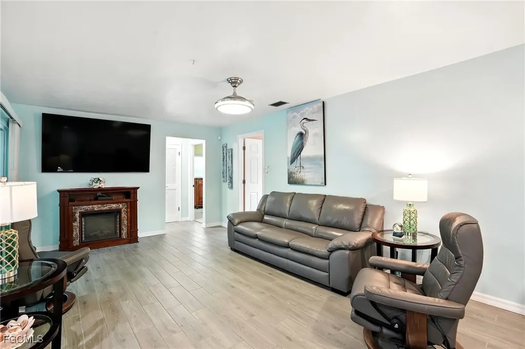 4558 Vinewood Circle North Fort Myers FL 33903