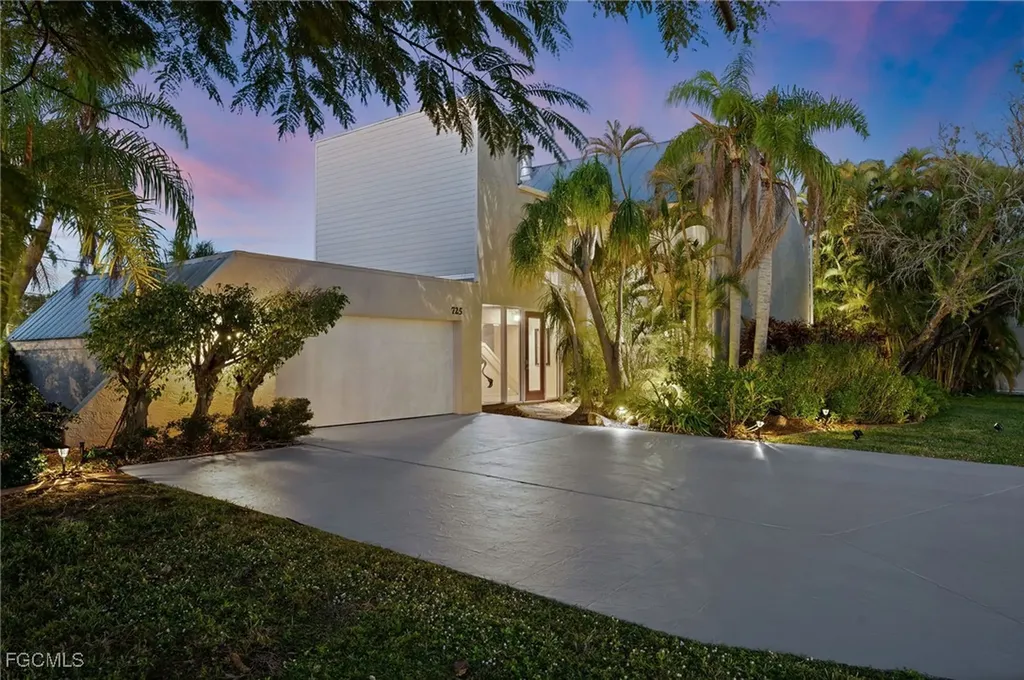 725 El Dorado Parkway W Cape Coral FL 33914