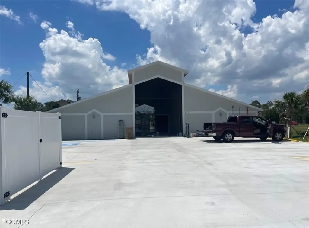 621 Joel Boulevard Lehigh Acres FL 33936