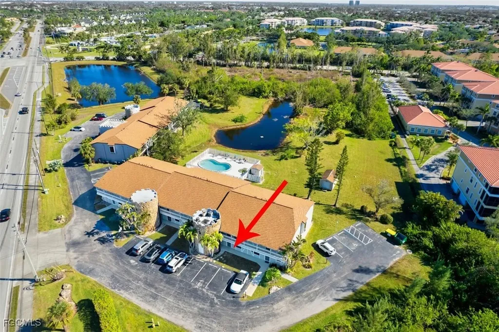 10022 Oxfordshire Lane Fort Myers FL 33908