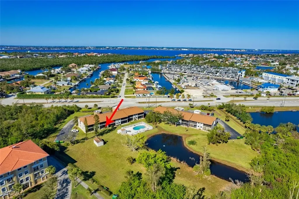 10022 Oxfordshire Lane Fort Myers FL 33908