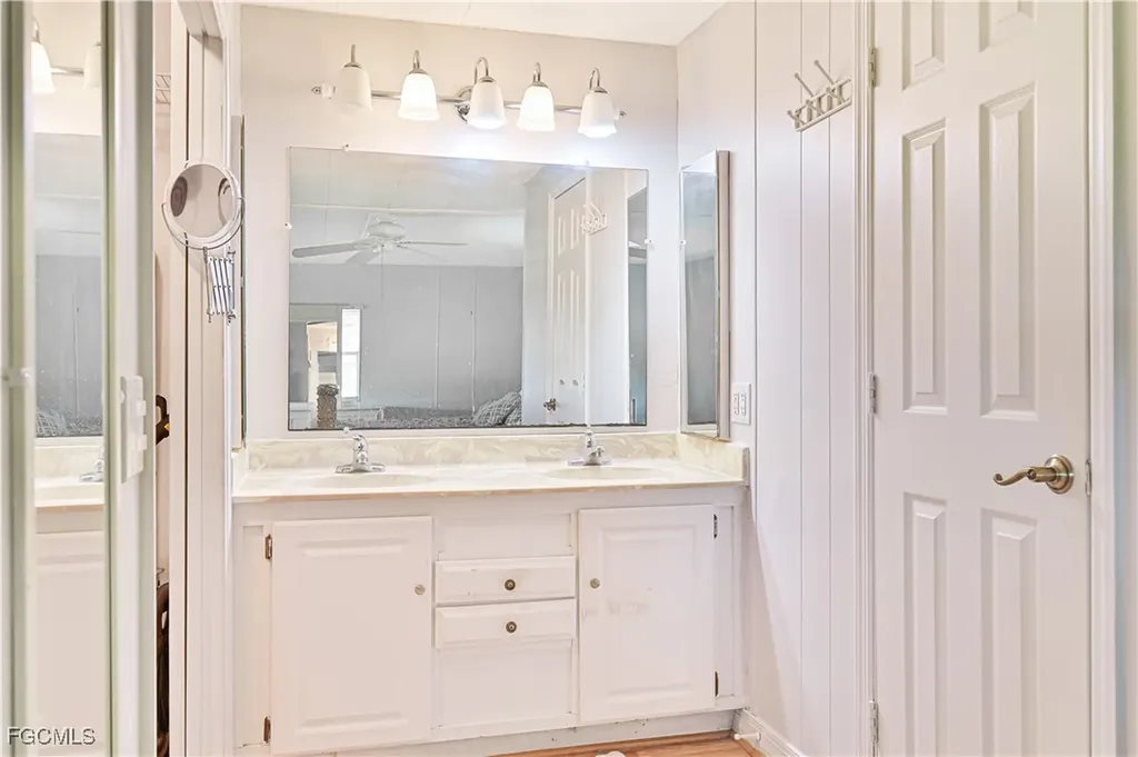 5191 Forest Park Drive North Fort Myers FL 33917