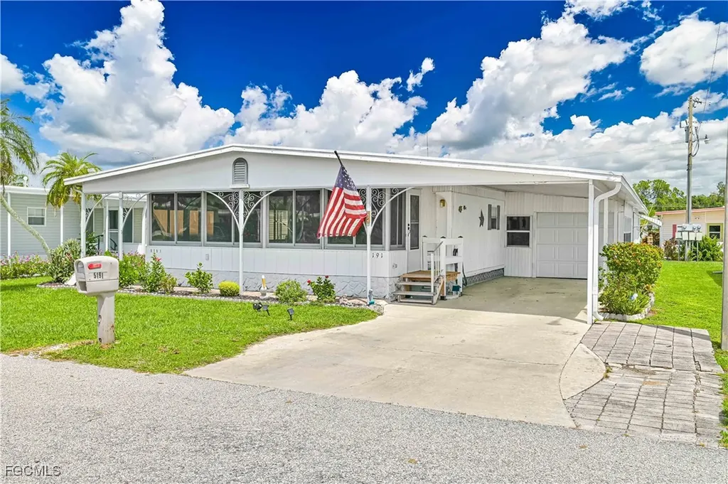 5191 Forest Park Drive North Fort Myers FL 33917