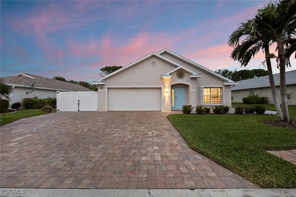 15817 Beachcomber Avenue Fort Myers FL 33908