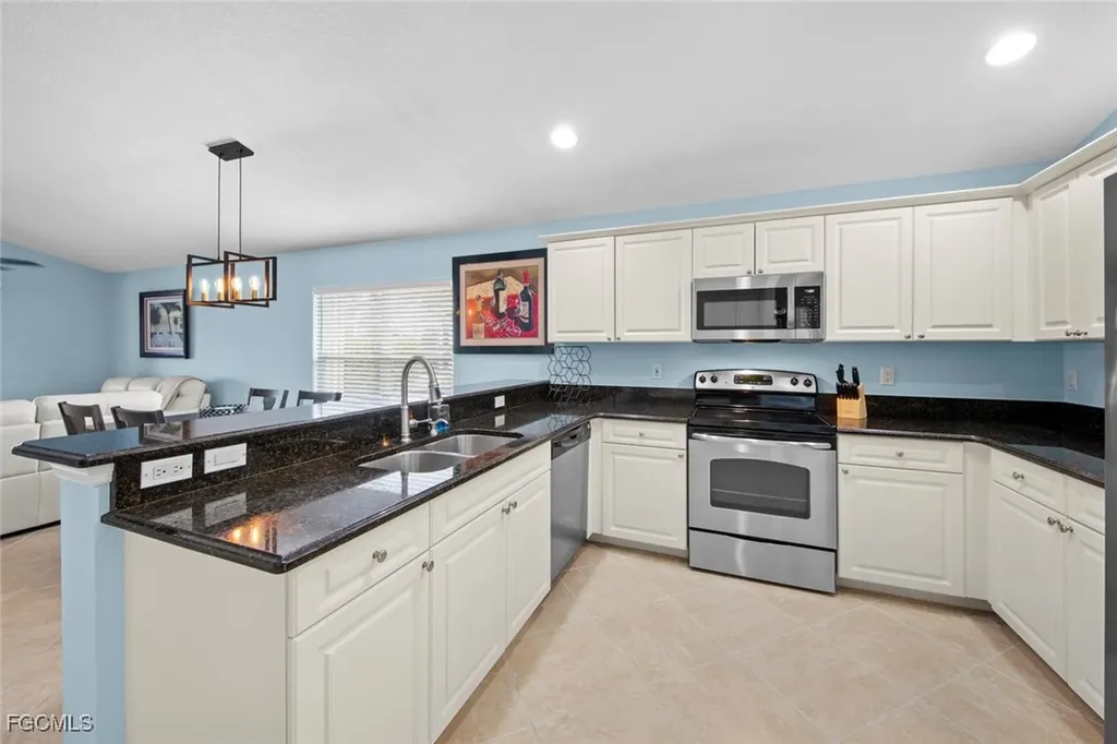 15817 Beachcomber Avenue Fort Myers FL 33908