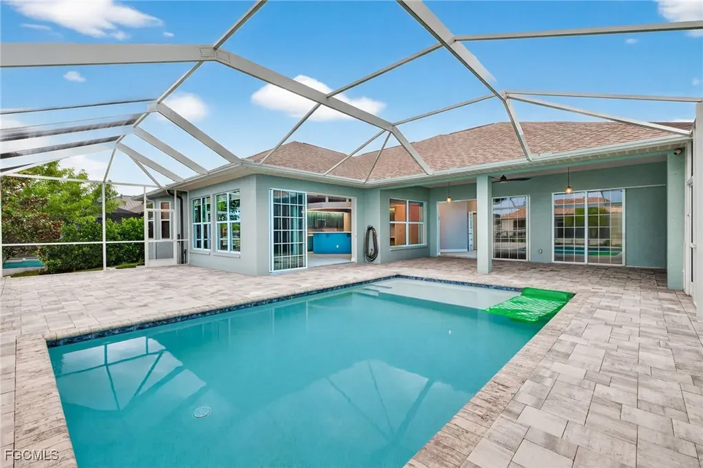 1909 SW 29th Terrace Cape Coral FL 33914