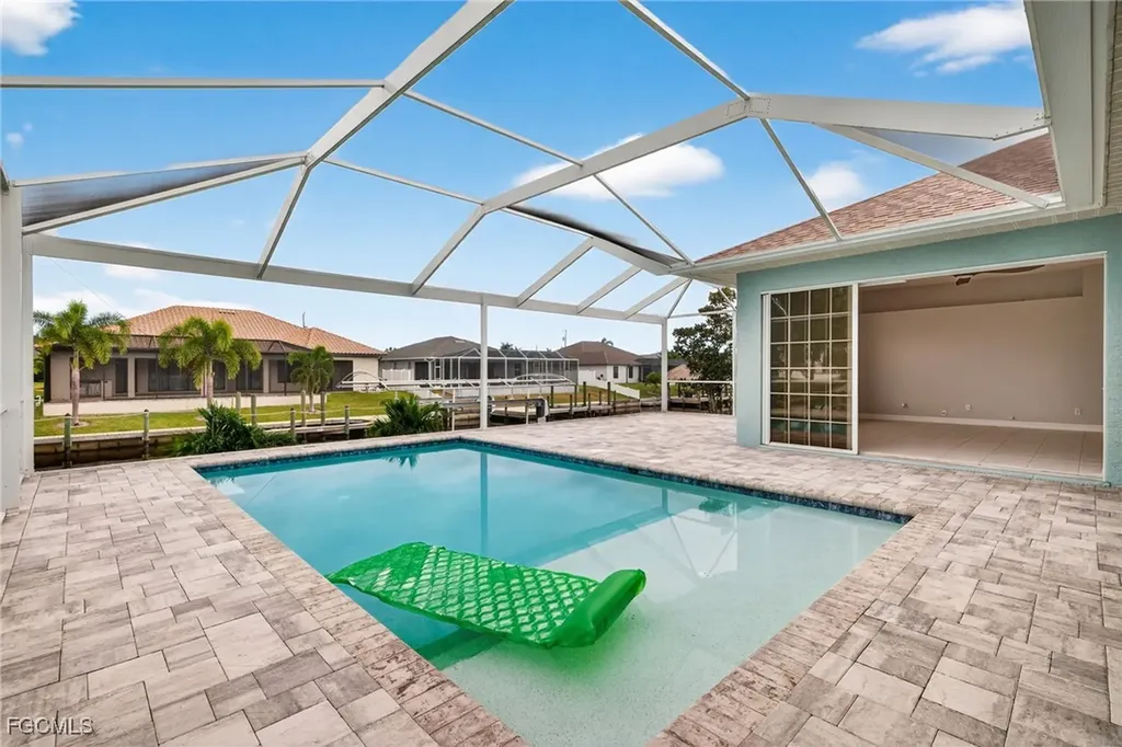 1909 SW 29th Terrace Cape Coral FL 33914