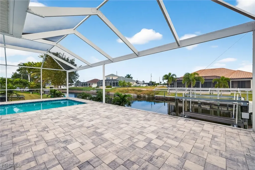 1909 SW 29th Terrace Cape Coral FL 33914