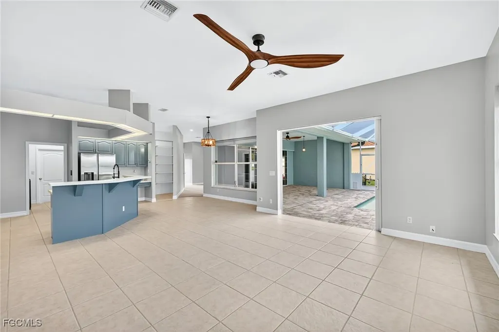 1909 SW 29th Terrace Cape Coral FL 33914