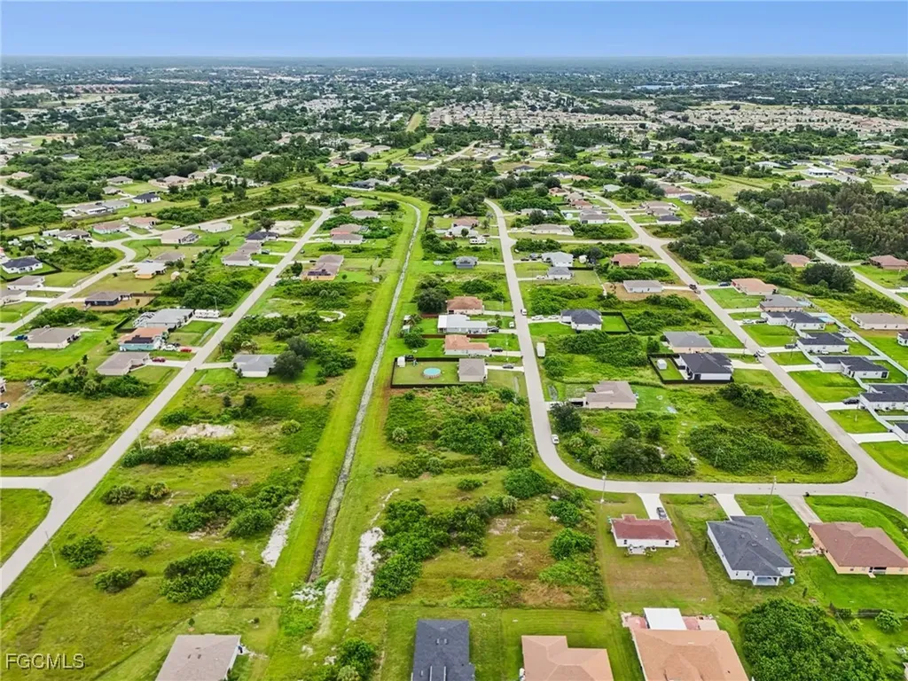 372 Pinafore Avenue Lehigh Acres FL 33974