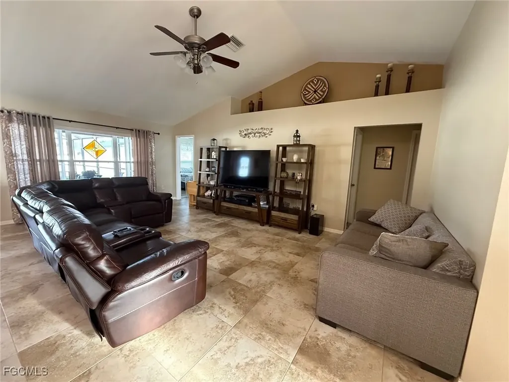 3917 Agualinda Boulevard Cape Coral FL 33914