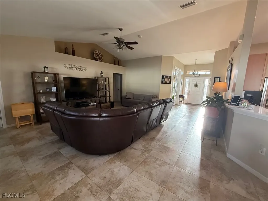 3917 Agualinda Boulevard Cape Coral FL 33914