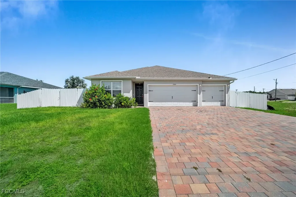 1905 NW 23rd Street Cape Coral FL 33993