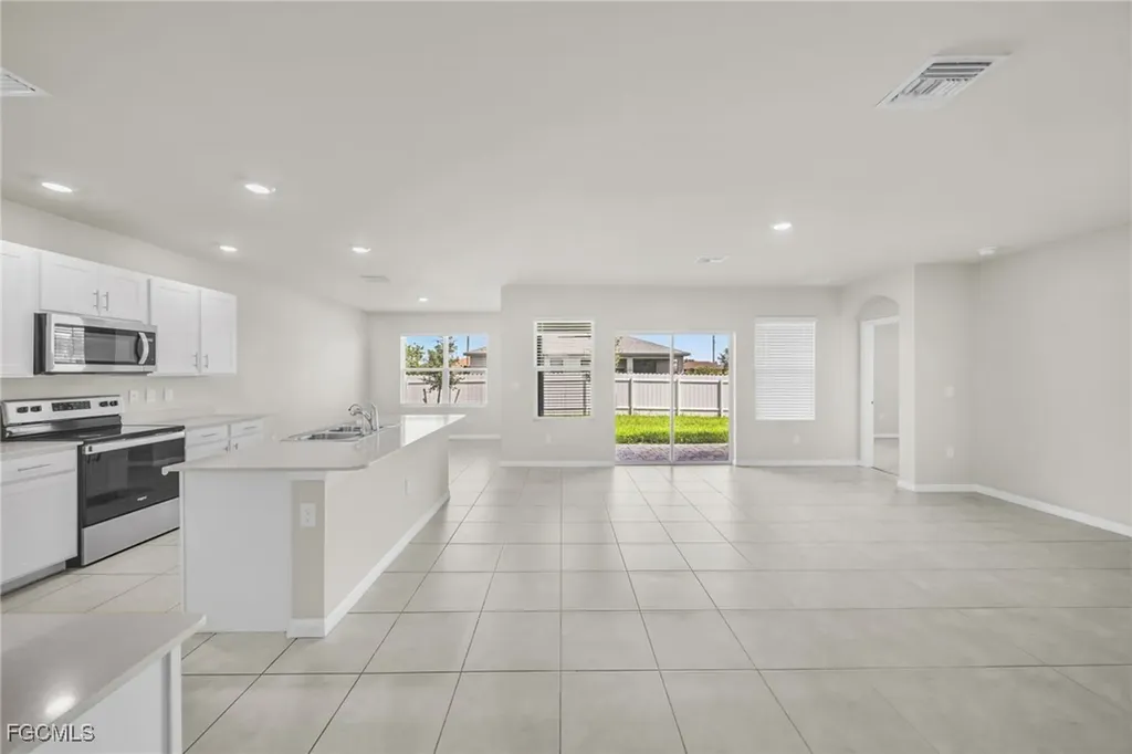 1905 NW 23rd Street Cape Coral FL 33993