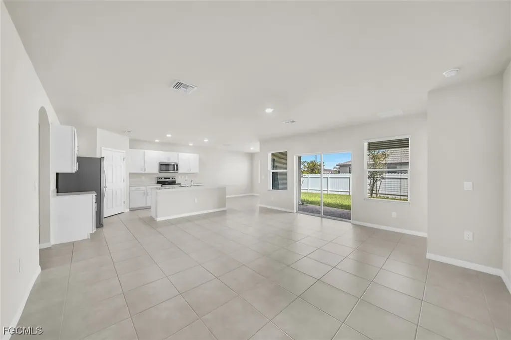 1905 NW 23rd Street Cape Coral FL 33993