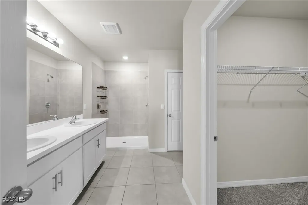 1905 NW 23rd Street Cape Coral FL 33993