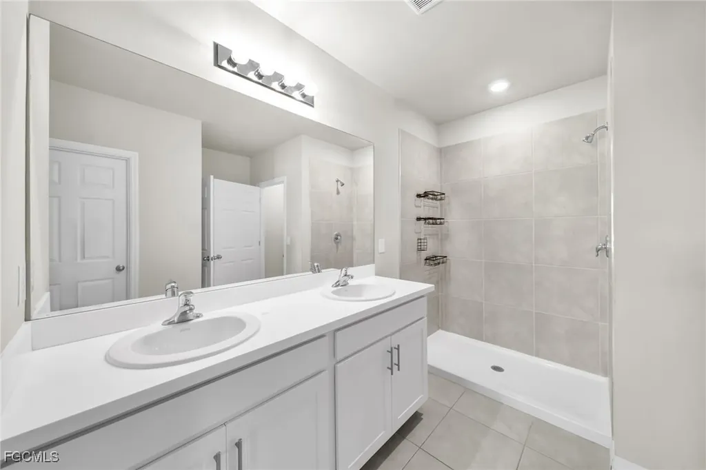 1905 NW 23rd Street Cape Coral FL 33993