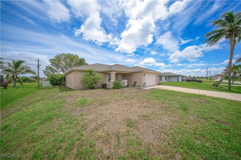 1213 NE 6th Avenue Cape Coral FL 33909