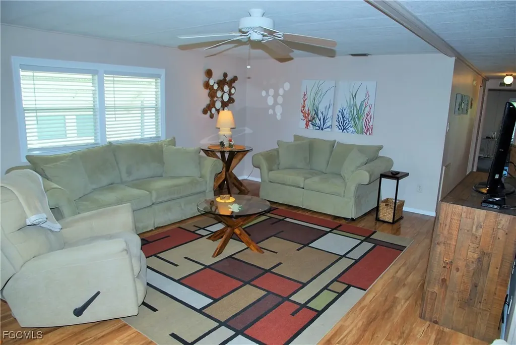 395 Snead Drive North Fort Myers FL 33903