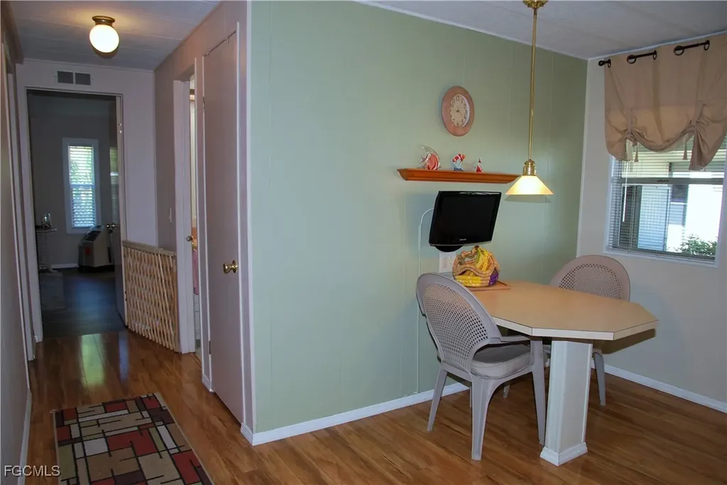 395 Snead Drive North Fort Myers FL 33903