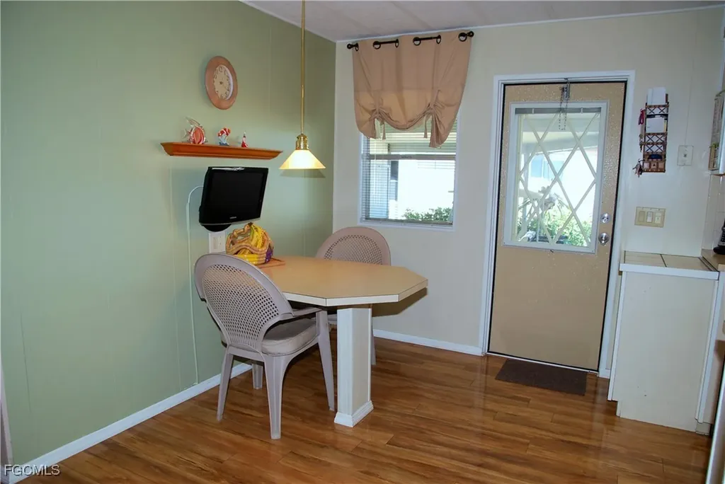 395 Snead Drive North Fort Myers FL 33903