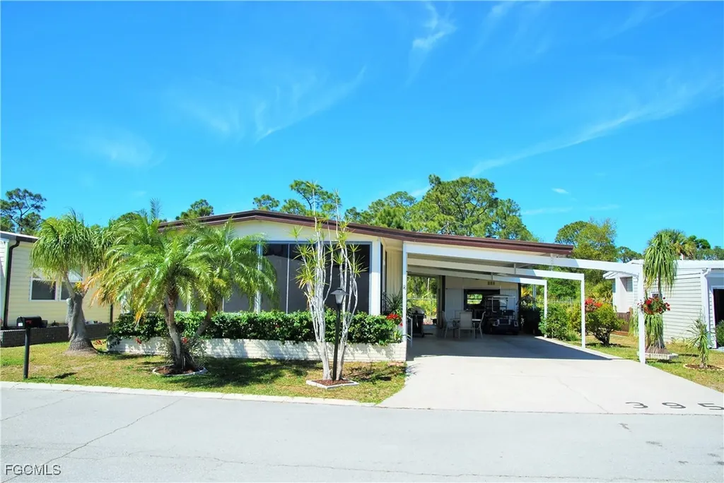 395 Snead Drive North Fort Myers FL 33903