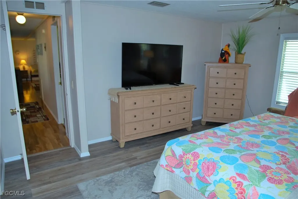 395 Snead Drive North Fort Myers FL 33903