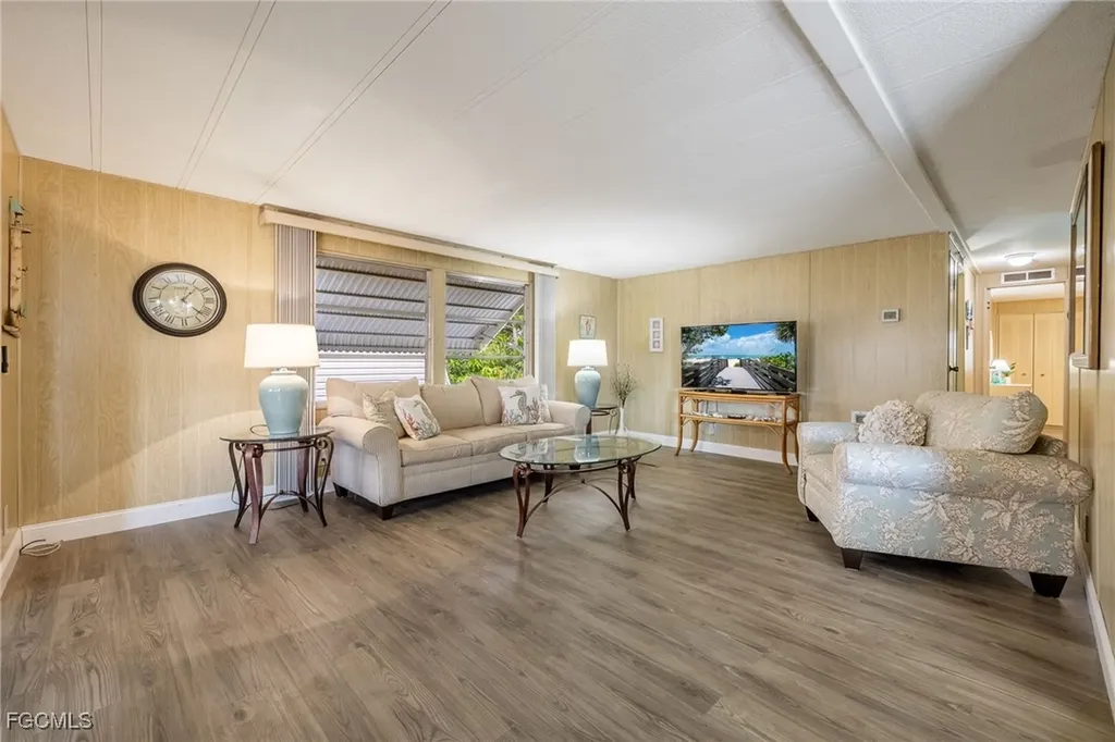 101 Elise Drive Fort Myers FL 33908