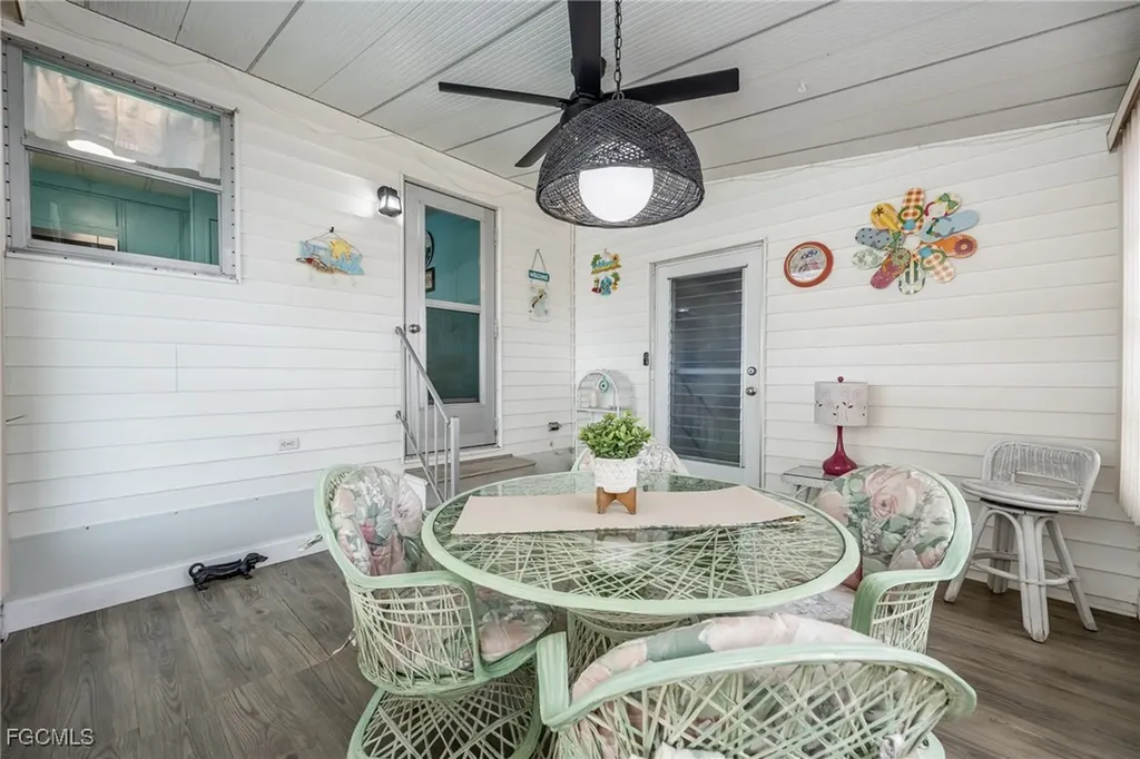 101 Elise Drive Fort Myers FL 33908