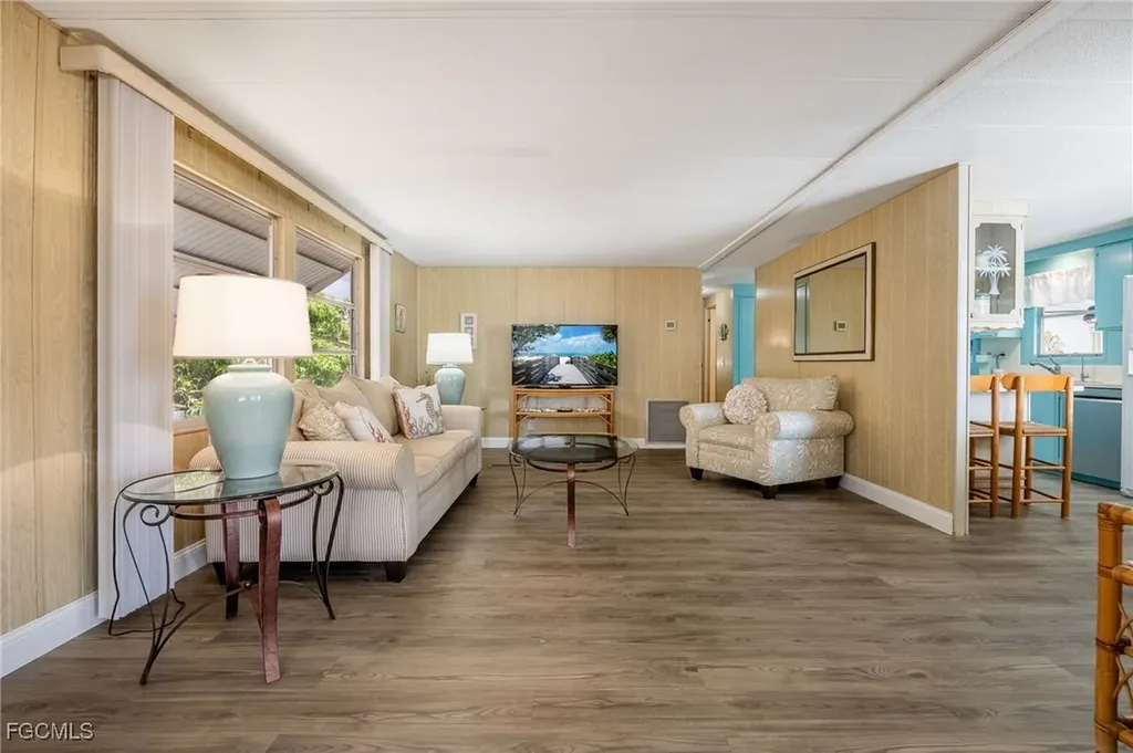 101 Elise Drive Fort Myers FL 33908