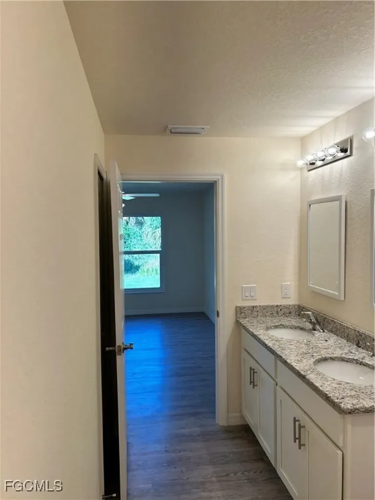 1031 S Bronze Court Labelle FL 33935
