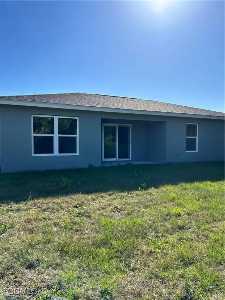 1031 S Bronze Court Labelle FL 33935