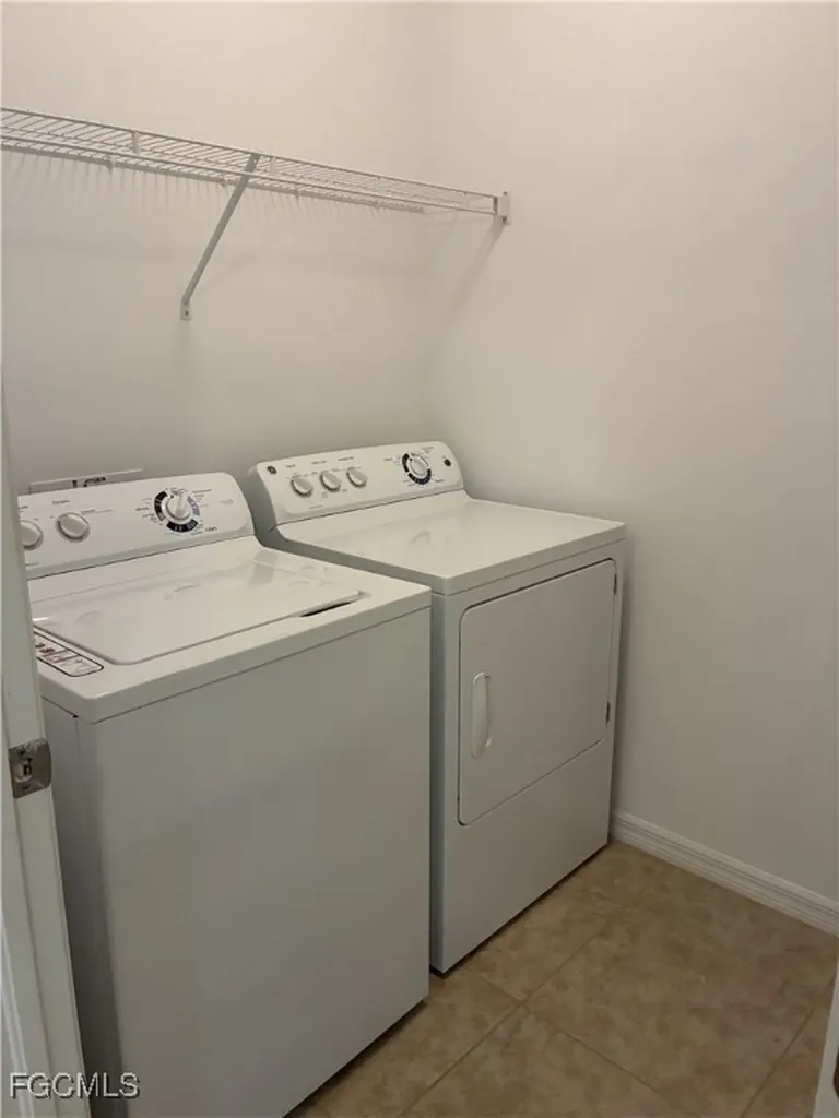 2301 SW 38th Terrace Cape Coral FL 33914