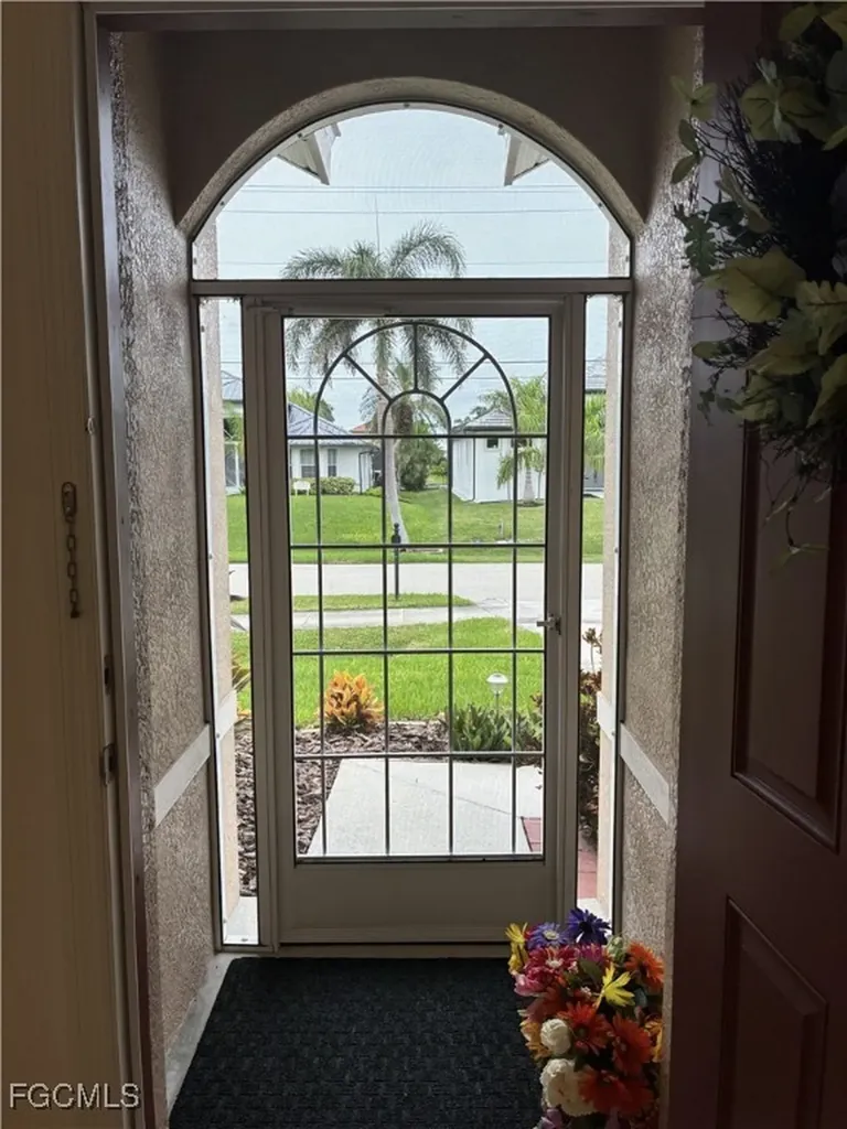 2301 SW 38th Terrace Cape Coral FL 33914