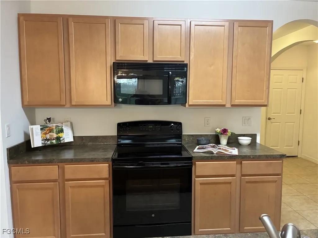 2301 SW 38th Terrace Cape Coral FL 33914