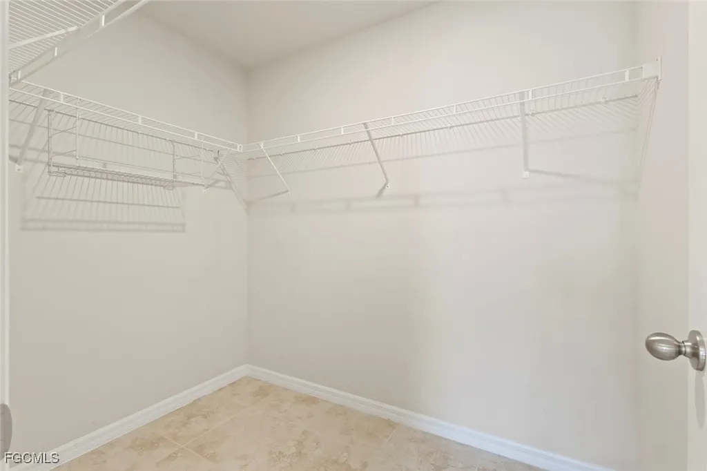 2705 NW 5th Terrace Cape Coral FL 33993