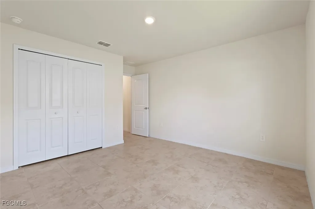 2705 NW 5th Terrace Cape Coral FL 33993