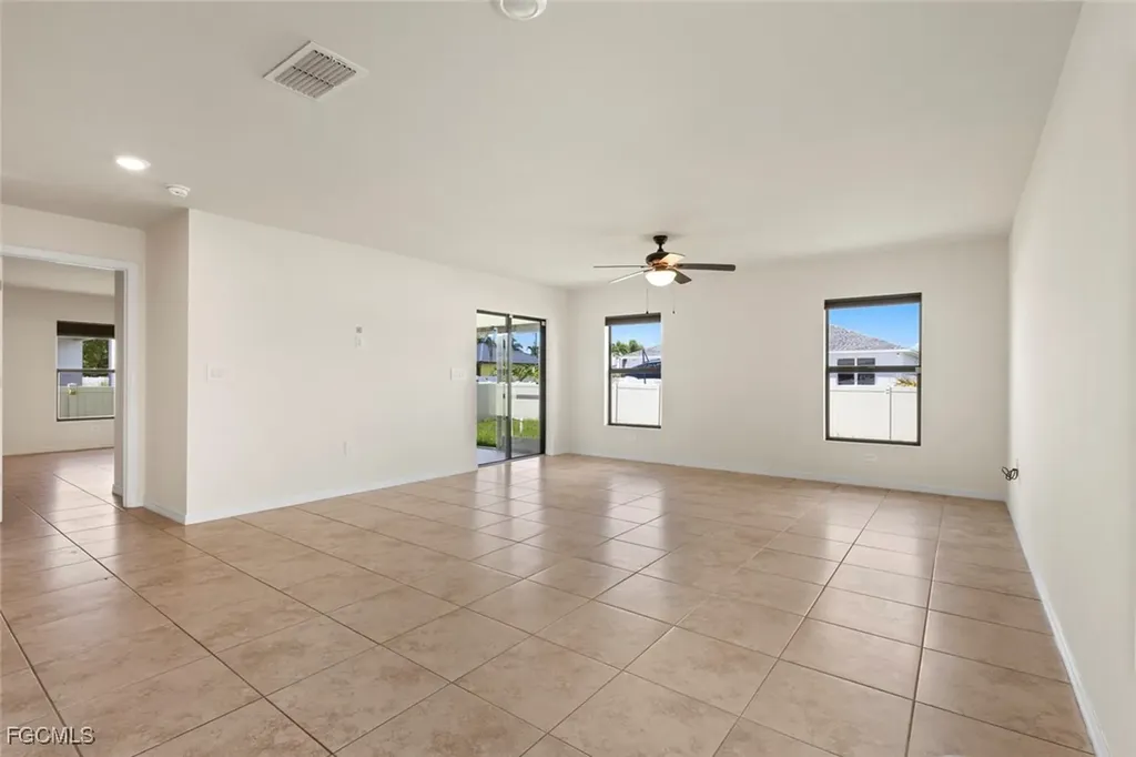 2705 NW 5th Terrace Cape Coral FL 33993